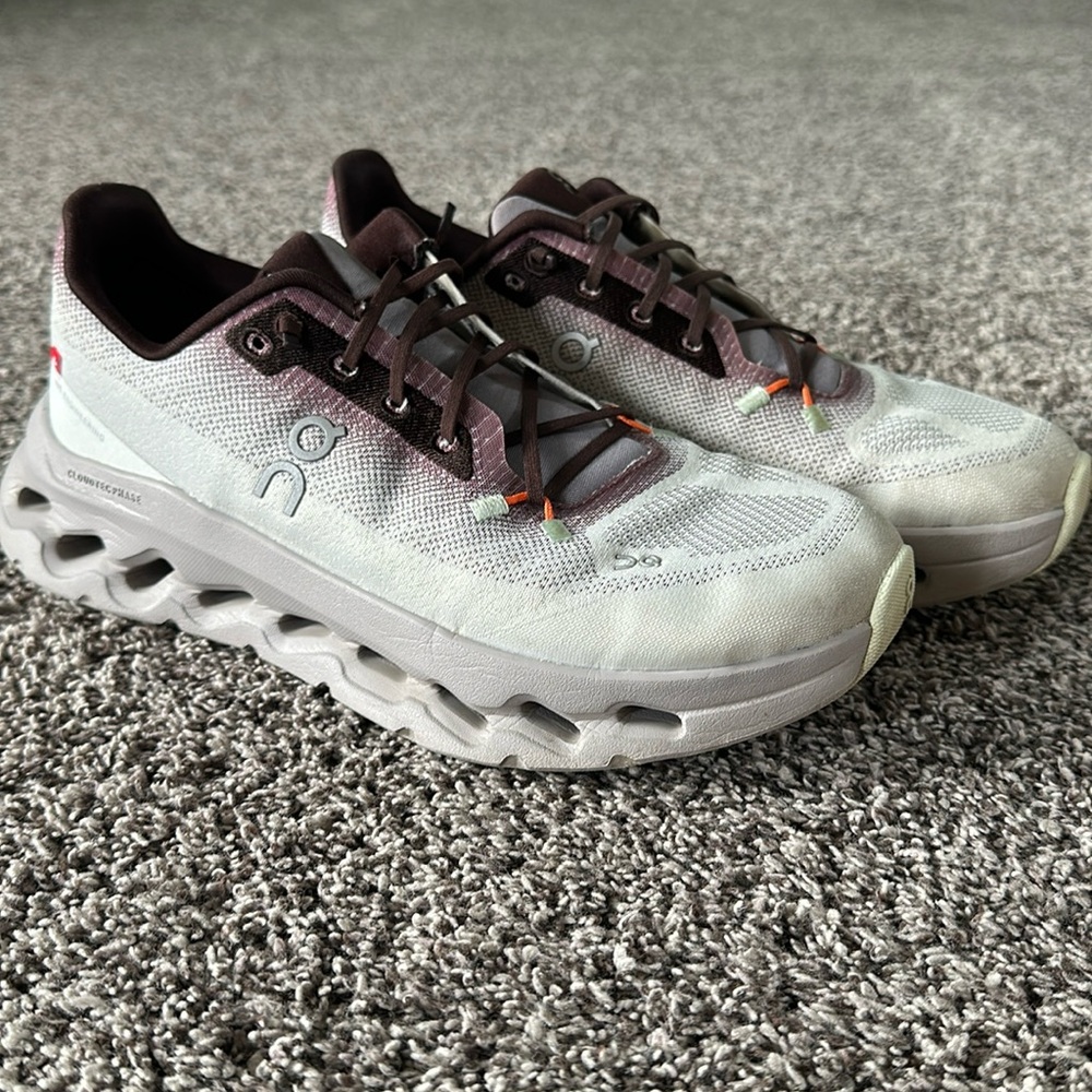 On Cloudtilt Sneakers